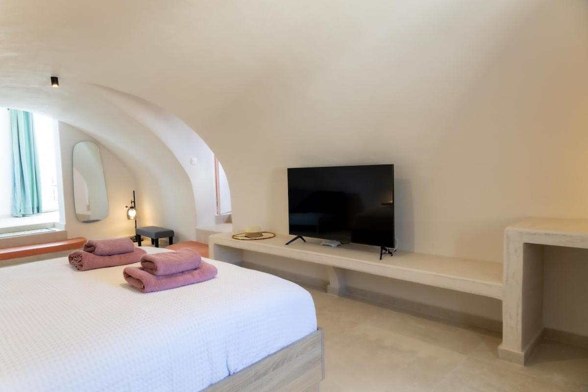 Christina's Cozy Snuggery * Ακρωτήρι